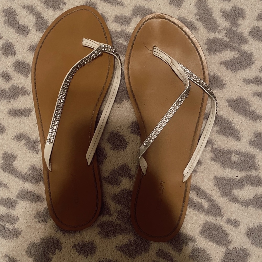 Old navy shoes , size 6